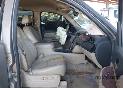 2007 Chevrolet Tahoe Lt z USA, uszkodzony, nr VIN 1GNFC13J77R253907